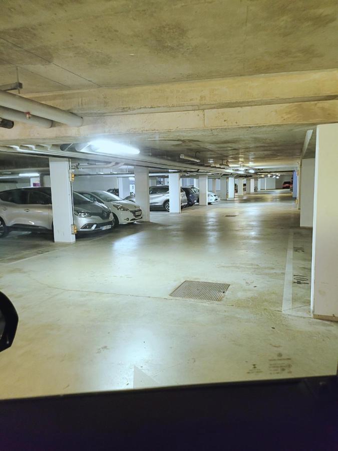 III Appart 2 Pieces, Neuf 200 M De Gare Parking Netflix Evry Courcouronnes Εξωτερικό φωτογραφία